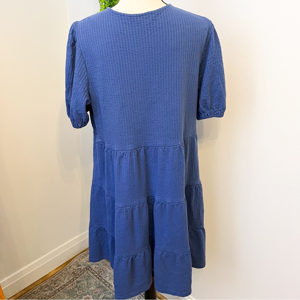 Boden Jersey Seersucker Blue Tiered Dress - Picture 4 of 8